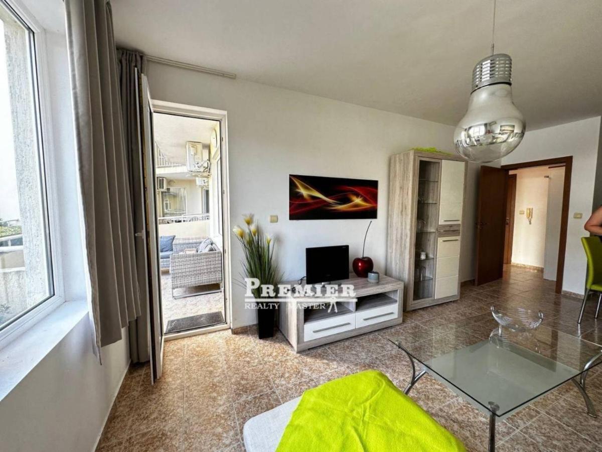 Aparthotel Rutland Bay Равда Экстерьер фото