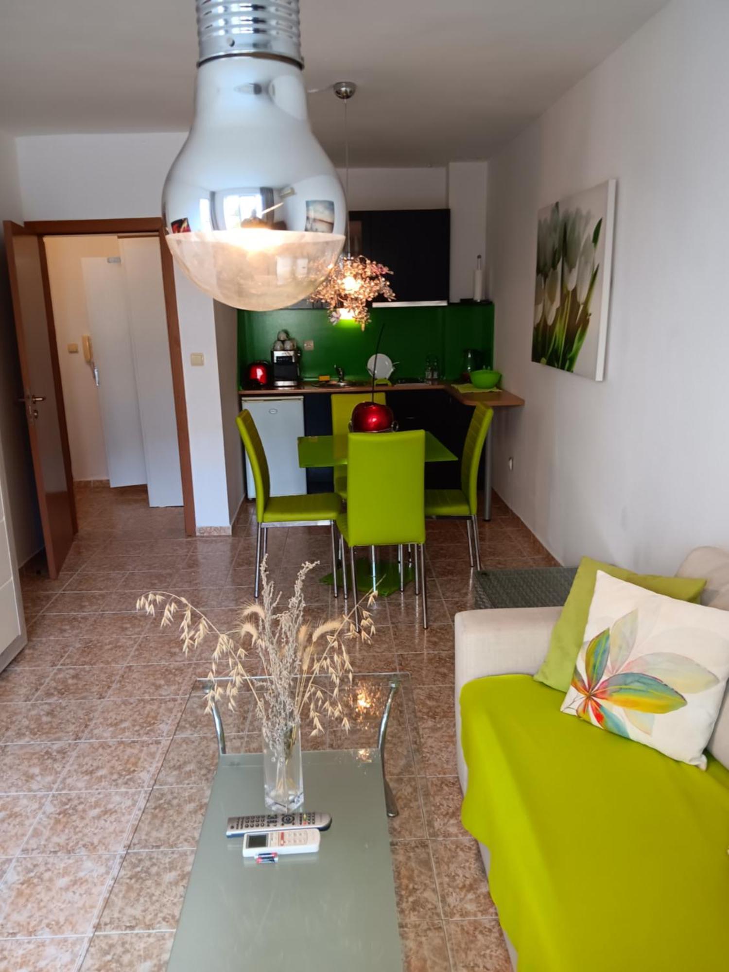 Aparthotel Rutland Bay Равда Экстерьер фото