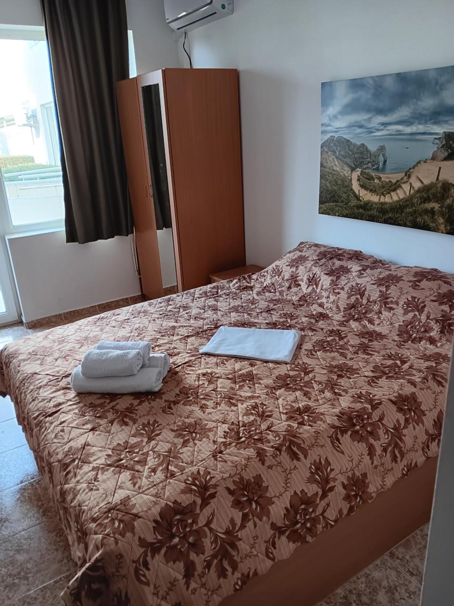 Aparthotel Rutland Bay Равда Экстерьер фото